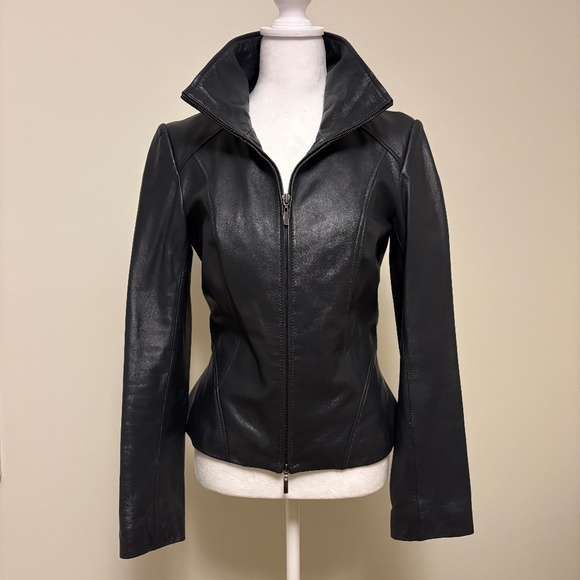 leather jacket - Picture 3 of 8